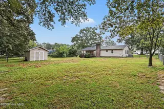 105 Lake Hurst Drive, Dudley, NC 28333 – photo 15: listing_14