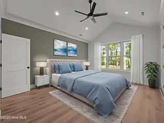 104 Indian Trail, Beaufort, NC 28516 – photo 24: 34-web-or-mls-P6128355 - Bedroom - Stand
