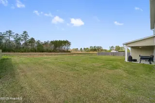 313 March Sea Lane, Jacksonville, NC 28546 — 5-bedroom home in Stateside, Jacksonville, NC, photo 3 of 47: DSC08539
