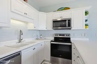 1701 Salter Path Road 103f, Salter Path, NC 28575 – photo 17: Ocean Club F103