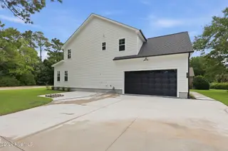 201 Silver Creek Landing Road, Swansboro, NC 28584 – photo 9: 6-web-or-mls-201 Silver Creek Landing 00