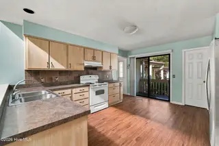 36 Martin Drive Unit E, Whispering Pines, NC 28327 – photo 9: 9_DSCF7991