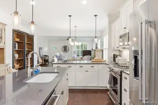 1693 Clove Hitch Lane SW, Ocean Isle Beach, NC 28469 — 3-bedroom home in Waterway Cove, Ocean Isle Beach, NC, photo 16 of 45: 019_1693_clove_hitch_lane_sw-19_695