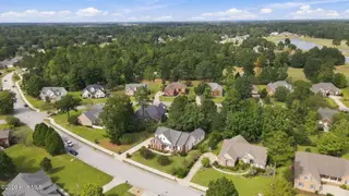 712 Taberna Circle, New Bern, NC 28562 — 4-bedroom home in Taberna, New Bern, NC, photo 6 of 53: 50-web-or-mls-DJI_0185