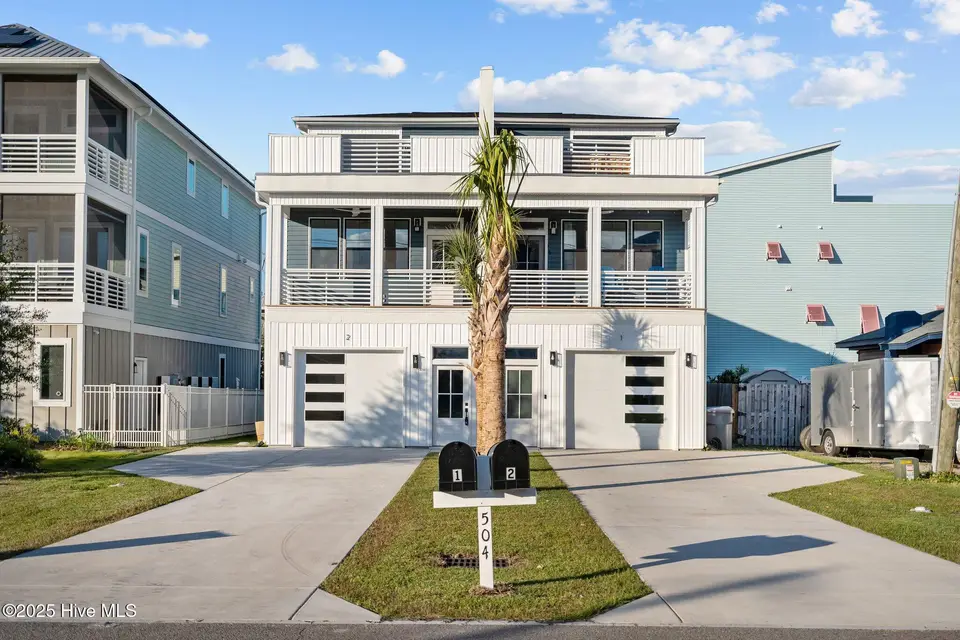 504 Ocean Boulevard Unit B, Carolina Beach, NC 28428 – photo 1 of 71: 53-web-or-mls-DSC07983