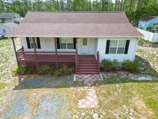 668 Westwood Road, Southport, NC 28461 — 3-bedroom home in Boiling Spring Lakes, Southport, NC, photo 2 of 30