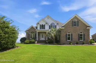 927 Stately Pines Road, New Bern, NC 28560 – photo 6: 1-web-or-mls-DSC_3951