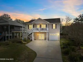 164 NW 12th Street, Oak Island, NC 28465 – photo 4: 1-web-or-mls-cammediallc.com-06