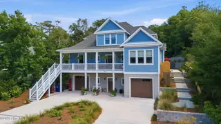 320 Cape Lookout Loop, Emerald Isle, NC 28594 – photo 4: 4-web-or-mls-DJI_20260831121400_0776_D