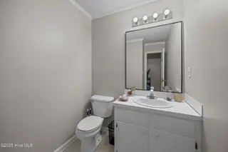 3806 Sterling Pointe Drive D3, Winterville, NC 28590 – photo 4: 11-web-or-mls-IMG_6747