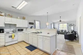 932 Great Egret Circle SW 3, Sunset Beach, NC 28468 – photo 8: mls-IMG_0757