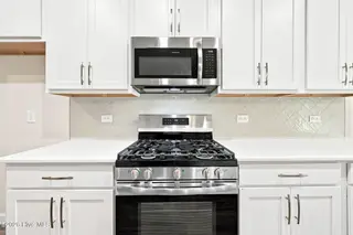 3002 Tucker Hill Drive, Grimesland, NC 27837 – photo 17: 17-web-or-mls-BLS_0102_edit