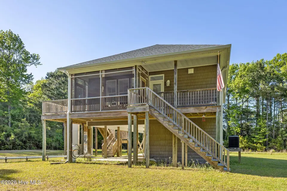 125 Neptune Lane, Beaufort, NC 28516 – photo 1 of 43: 4-web-or-mls-1S3A3536