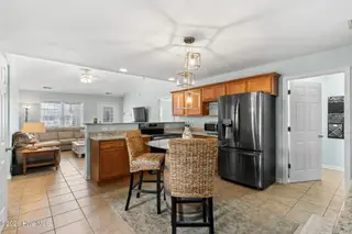 164 NW 12th Street, Oak Island, NC 28465 – photo 16: 24-web-or-mls-cammediallc.com-33