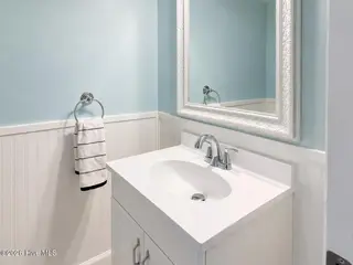 3017 Red Fox Road, Trent Woods, NC 28562 – photo 18: Bathroom