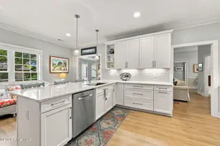 712 Taberna Circle, New Bern, NC 28562 — 4-bedroom home in Taberna, New Bern, NC, photo 15 of 53: 38-web-or-mls-0C0A6923_Edit