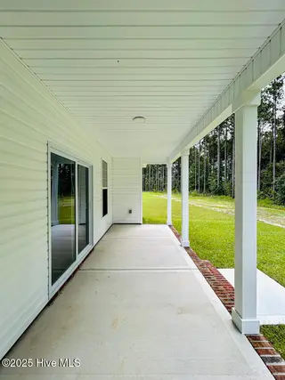 258 Browns Ferry Road, Jacksonville, NC 28546 – photo 9: IMG-2540-jpg