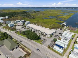 602 W Fort Macon Road 241, Atlantic Beach, NC 28512 – photo 7: 6-web-or-mls-DJI_20260911124450_0052_D
