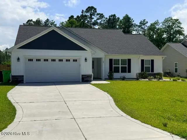 93 Robertson Lane, New Bern, NC 28560 – photo 1 of 26: IMG_0805