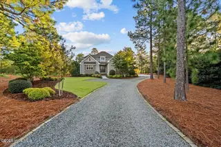102 Gilbert Court, Pinehurst, NC 28374 — 4-bedroom home in Forest Creek, Pinehurst, NC, photo 2 of 70: 03-DSC05146