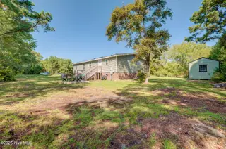 2981 Robin Drive SW, Shallotte, NC 28470 — 3-bedroom manufactured home in Shell Point, Shallotte, NC, photo 17 of 29: 2981RobinEdit-9