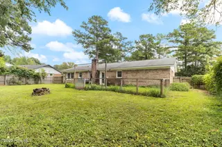 801 Brynn Marr Road, Jacksonville, NC 28546 – photo 18: 22-web-or-mls-IMG_9972RE