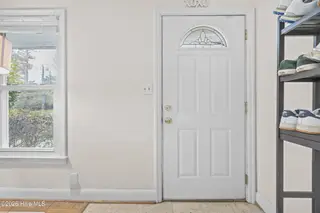5595 Wrightsville Avenue, Wilmington, NC 28403 – photo 2: 1_entryway