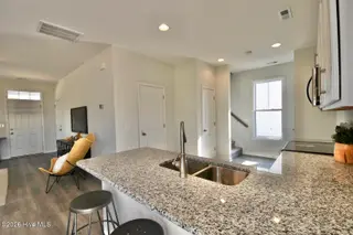 109 Bristol Bay Drive, Lake Waccamaw, NC 28450 – photo 6: KITCHEN