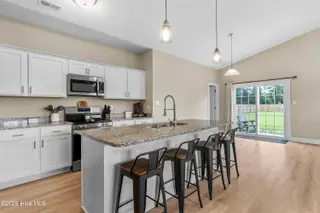 305 E Theriault Court, Jacksonville, NC 28540 – photo 4: 15 (15)
