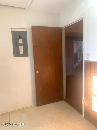 204 Kerry Court, Jacksonville, NC 28546 — 5-bedroom home in Windsor Manor, Jacksonville, NC, photo 19 of 53: Laundry Room