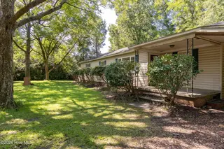 101 S Jackson Drive, Havelock, NC 28532 – photo 3: 2-web-or-mls-chadwick-visuals-101-s-jack