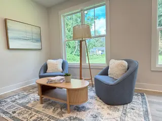 122 Live Oak Circle, Lake Waccamaw, NC 28450 – photo 12: READING NOOK