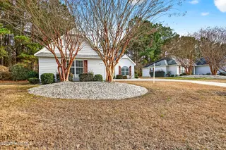 404 Jasmine N, Swansboro, NC 28584 — 3-bedroom condo in The Villages at Swansboro, Swansboro, NC, photo 4 of 36