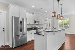 1213 Daisy Court, Holly Ridge, NC 28445 — 3-bedroom home in Neighborhoods of Holly Ridge, Holly Ridge, NC, photo 13 of 36: daisy-13
