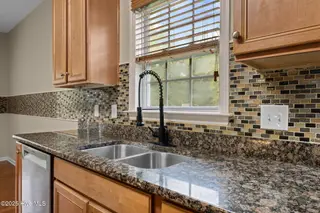 267 Sellhorn Boulevard, New Bern, NC 28562 – photo 10: 28-web-or-mls-DSC_1252