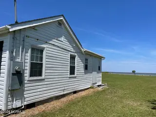 2524 Cedar Island Road, Cedar Island, NC 28520 — 2-bedroom home, Cedar Island, NC, photo 15 of 52: 2524 Cedar Island Rd
