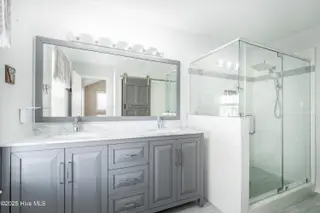 6636 Shire Lane, Wilmington, NC 28411 – photo 21: Interiors26