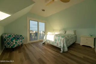 4004 Emerald Drive, Emerald Isle, NC 28594 – photo 17: DSC_8760-HDR