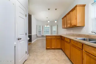 111 Croatan Woods Drive, New Bern, NC 28562 – photo 14: 111 Croatan Woods Drive, New Bern
