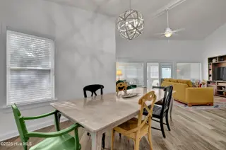 724 Azalea Drive 433, Hampstead, NC 28443 – photo 12: Dining Room