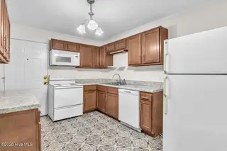 103 N 13th Street, Wilmington, NC 28401 — 6-bedroom home, Wilmington, NC, photo 23 of 60: 10-Final 103 N 13th St Back RJREM-1445
