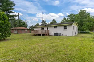 210 Glenburnie Drive, New Bern, NC 28560 – photo 6: 43-web-or-mls-DSC_4421