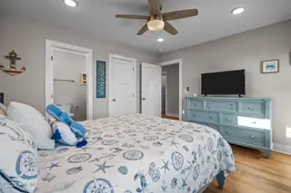 3504 E Beach Drive, Oak Island, NC 28465 – photo 24: 21-web-or-mls-DSC04198
