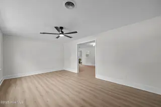 2818 Jefferson Drive, Greenville, NC 27858 – photo 4: 29-web-or-mls-LHV_3811