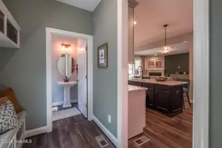 374 Glade Drive, Aberdeen, NC 28315 – photo 18: 20_Mudroom (Large)