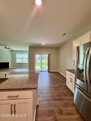 2021 Caracara Drive, New Bern, NC 28560 – photo 17: Kithen