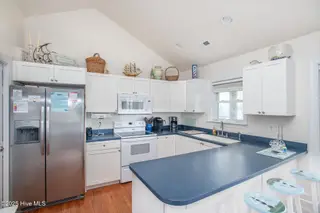 2013 Emerald Drive, Emerald Isle, NC 28594 – photo 8: 2013 EMERALD DRIVE (12)