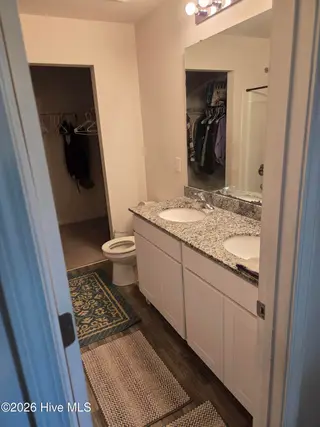 3302 Taylors Pointe Drive, Winterville, NC 28590 – photo 9: En Suite Bathroom