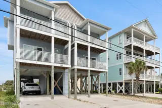 1517 Carolina Beach Avenue N Unit 2, Carolina Beach, NC 28428 – photo 3: 3_DSC03362 copy