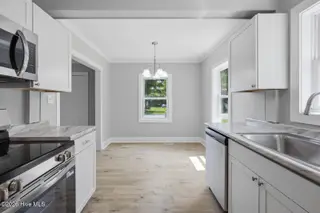 308 Sherwood Road, Jacksonville, NC 28540 – photo 13